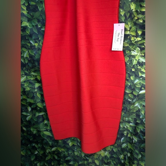 VENUS Red Backless Dress - Picture 8 of 16